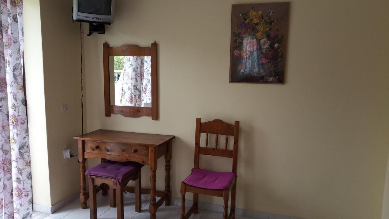 Studios Ermis Kalamítsi Exterior foto