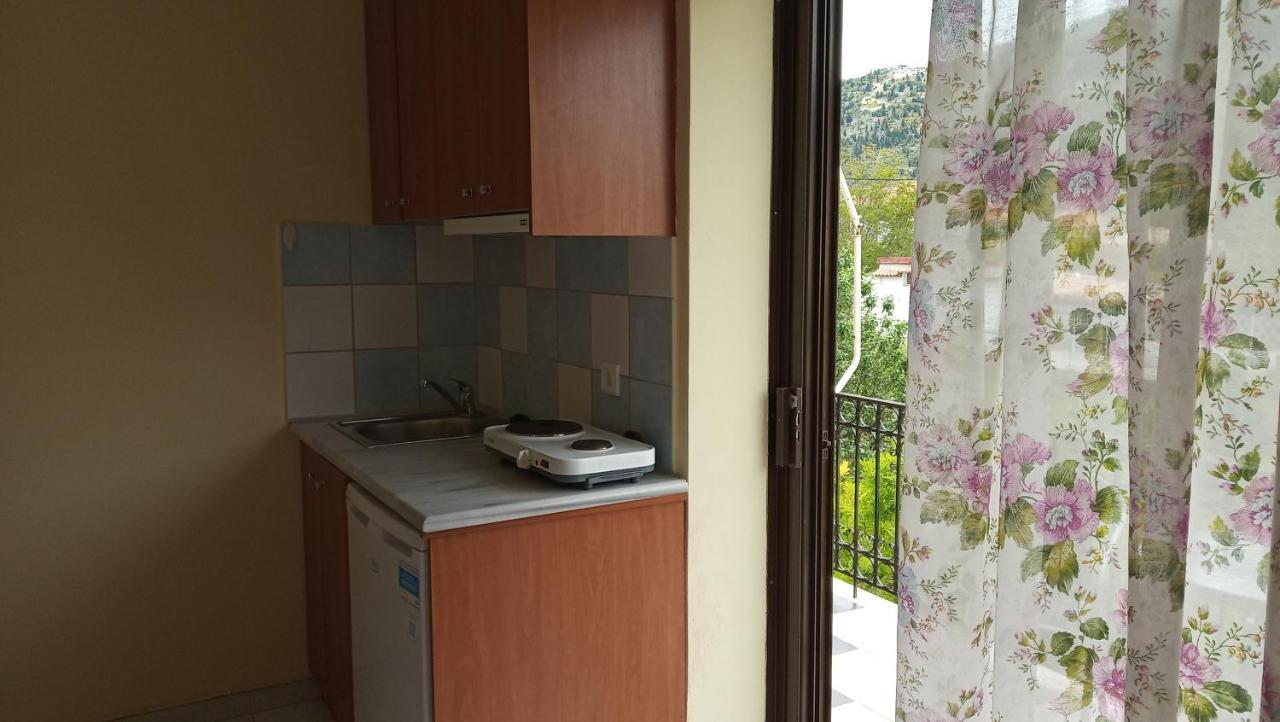 Studios Ermis Kalamítsi Exterior foto